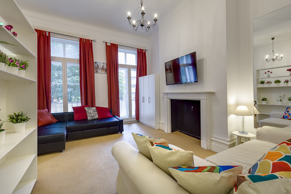 Blackfriars Road, SE1 8HA