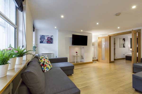 Blackfriars Road, SE1 8HA