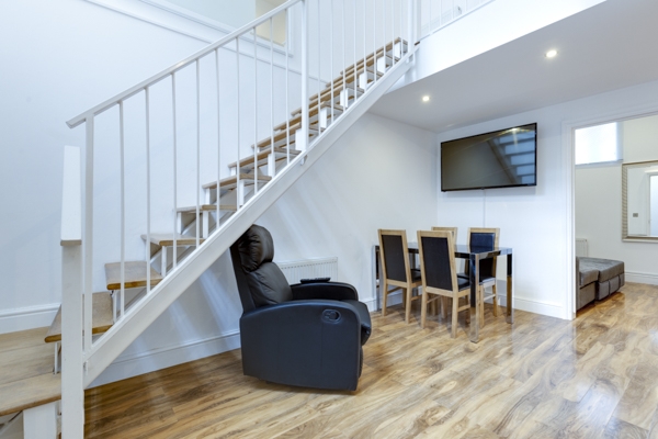 Burrows Mews, 8LD