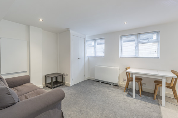Burrows Mews, SE1 8LD